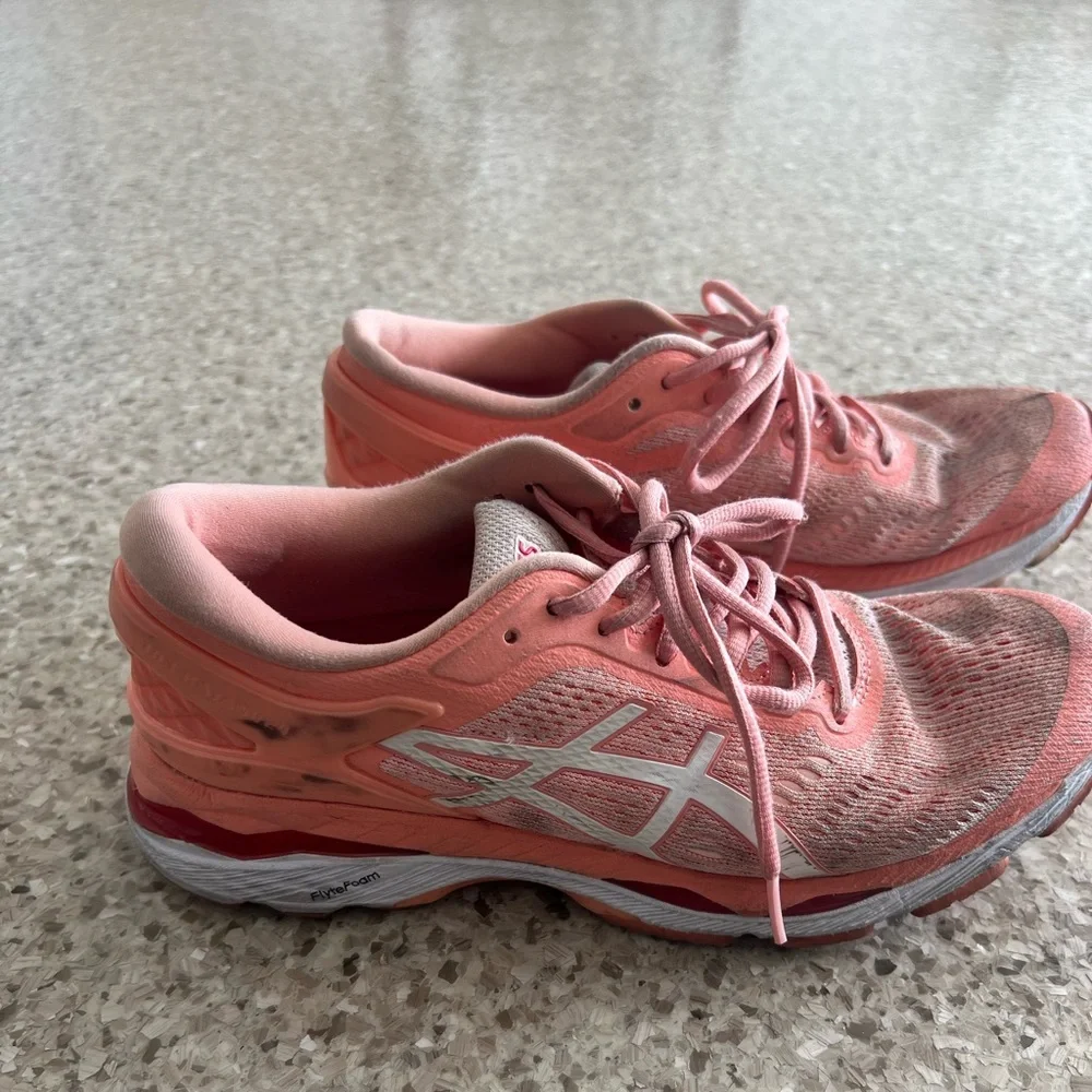 ASICS Running Shoe - Picture 1 of 2